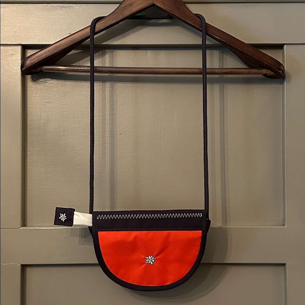 Sherpani Uno Mini Crossbody Shoulder Strap Travel Bag Purse Orange Brown